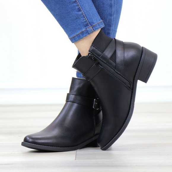 Black Synthetic Leather Chelsea Round Toe Low Heel Ankle Boots - Picture 8 of 12